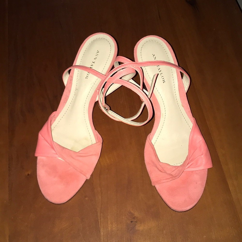 🌺ANN TAYLOR🌺wedges SIZE 7